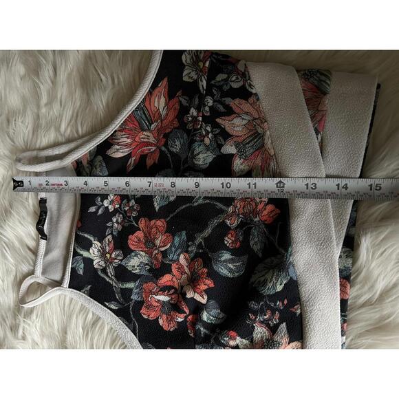 Papaya Floral Crop Tank Top with White Trim - Picture 2 of 8